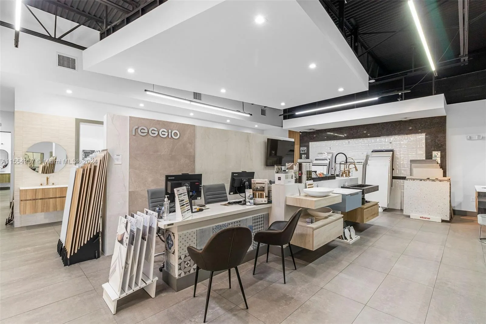 Bath Vanities/Accessories and Flooring, Doral FL 33122