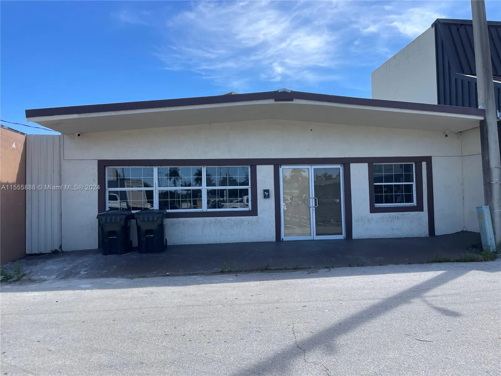 225 E Ventura Ave, Clewiston FL 33440
