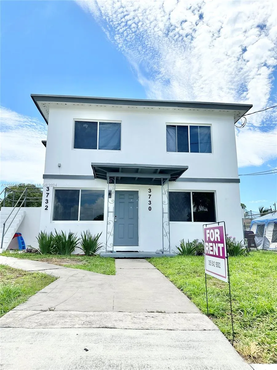 2 bedroom 1 bath for rent at 3730 S Avenue  S # 1, Riviera Beach FL 33404