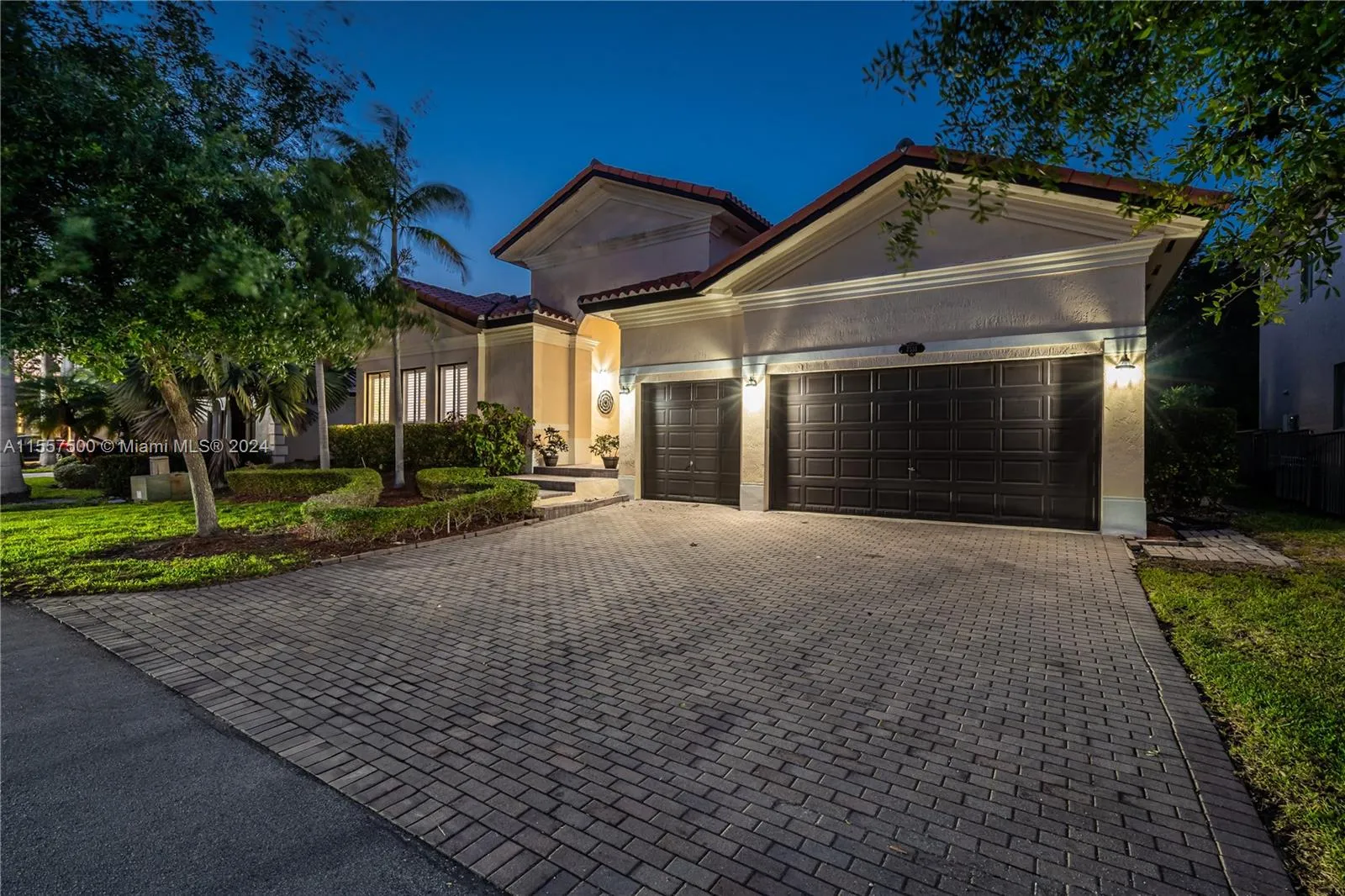 7551 SW 187th St, Cutler Bay FL 33157