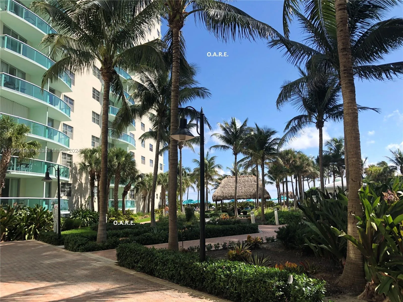 1 bedroom 1 bath for rent at 3901 S Ocean Dr # 2J, Hollywood FL 33019