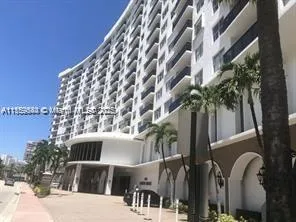 1 bedroom 2 bath for rent at 6039 Collins Ave # 1110, Miami Beach FL 33140