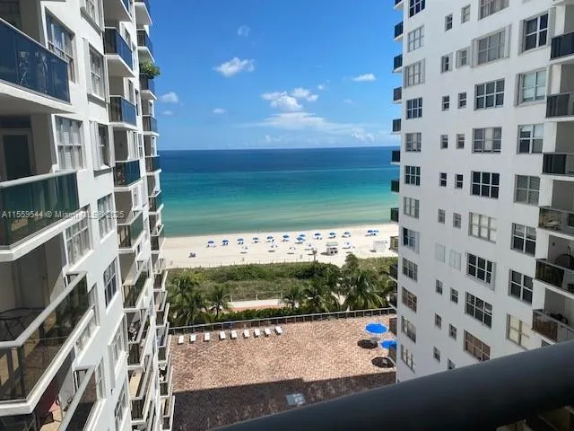 6039 Collins Ave # 1110, Miami Beach FL 33140