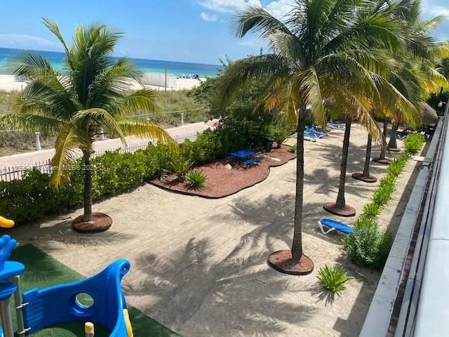 6039 Collins Ave # 1110, Miami Beach FL 33140