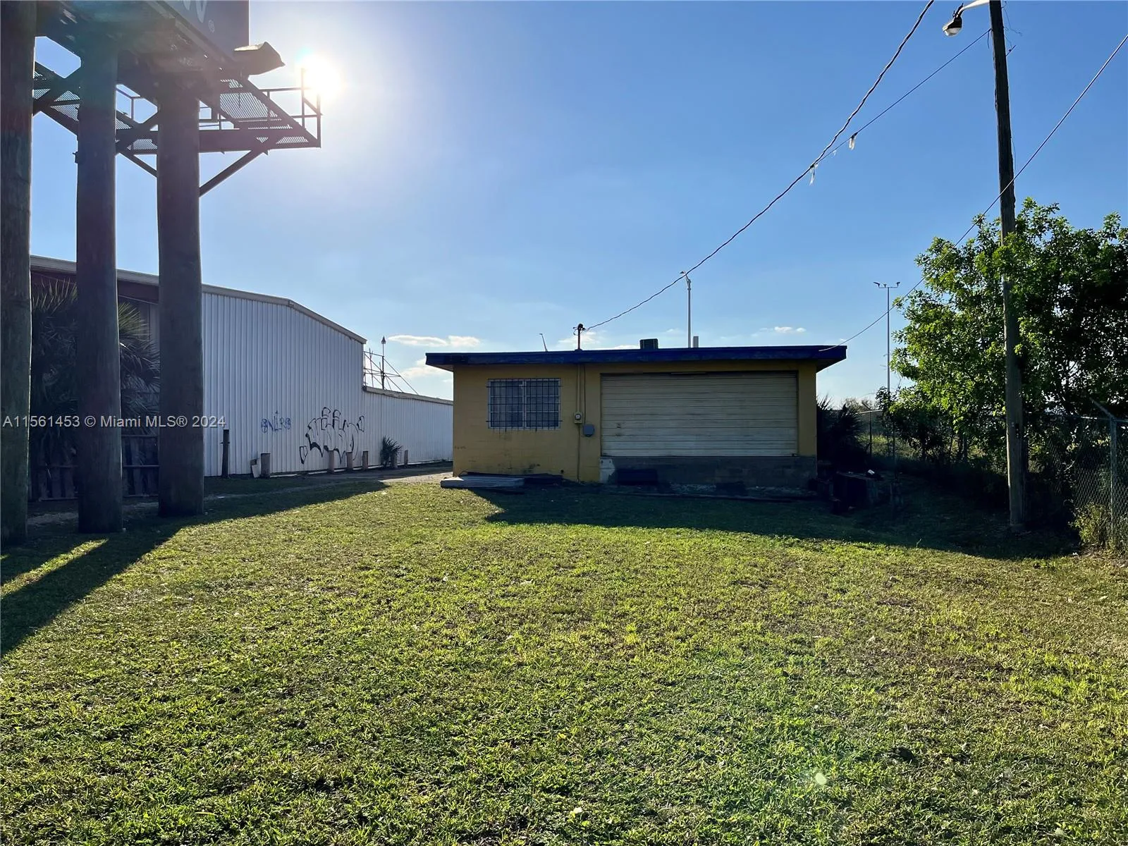 2860 S Kings Hwy, Fort Pierce FL 34945