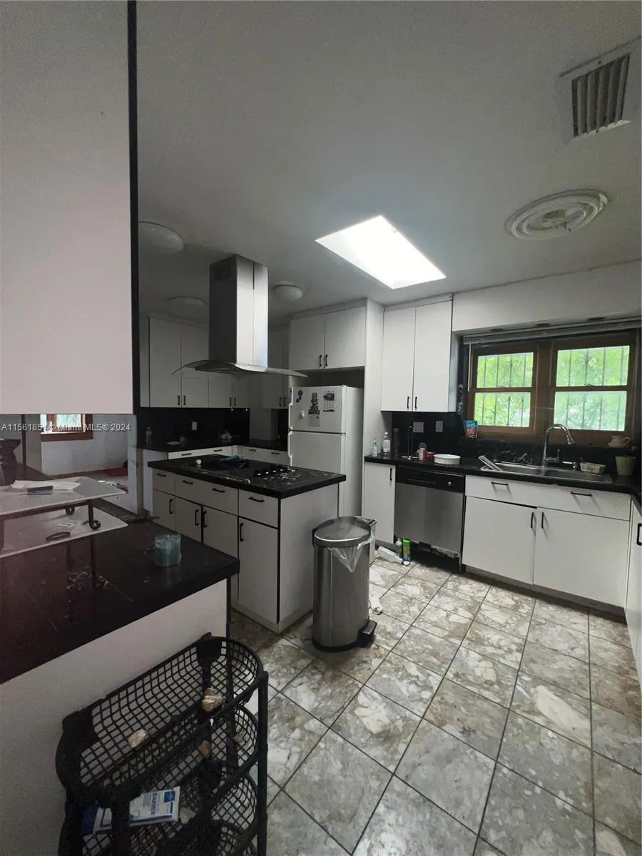 SW 213TH AVE, Miami FL 33187
