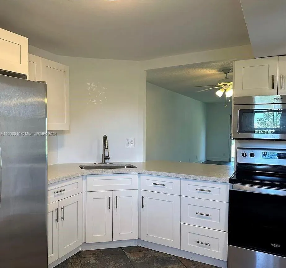 6201 N Falls Cir Dr # 304, Lauderhill FL 33319