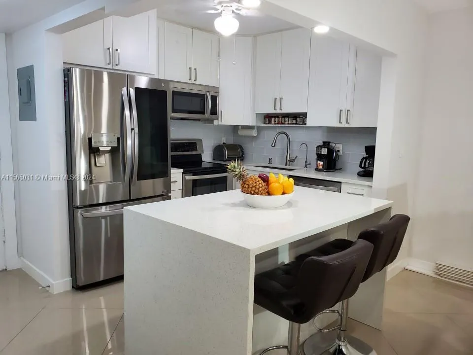 259 S Cypress Rd # 526, Pompano Beach FL 33060