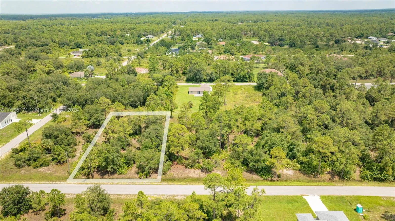 1420 Clayton Ave, Lehigh Acres FL 33972