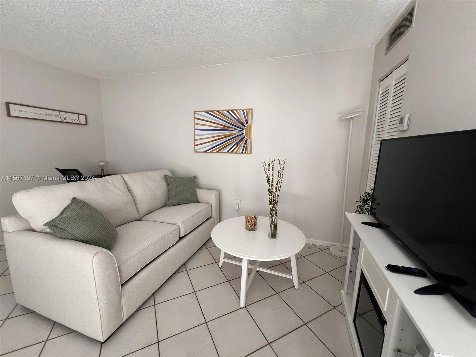 753 Michigan Ave # 3C, Miami Beach FL 33139