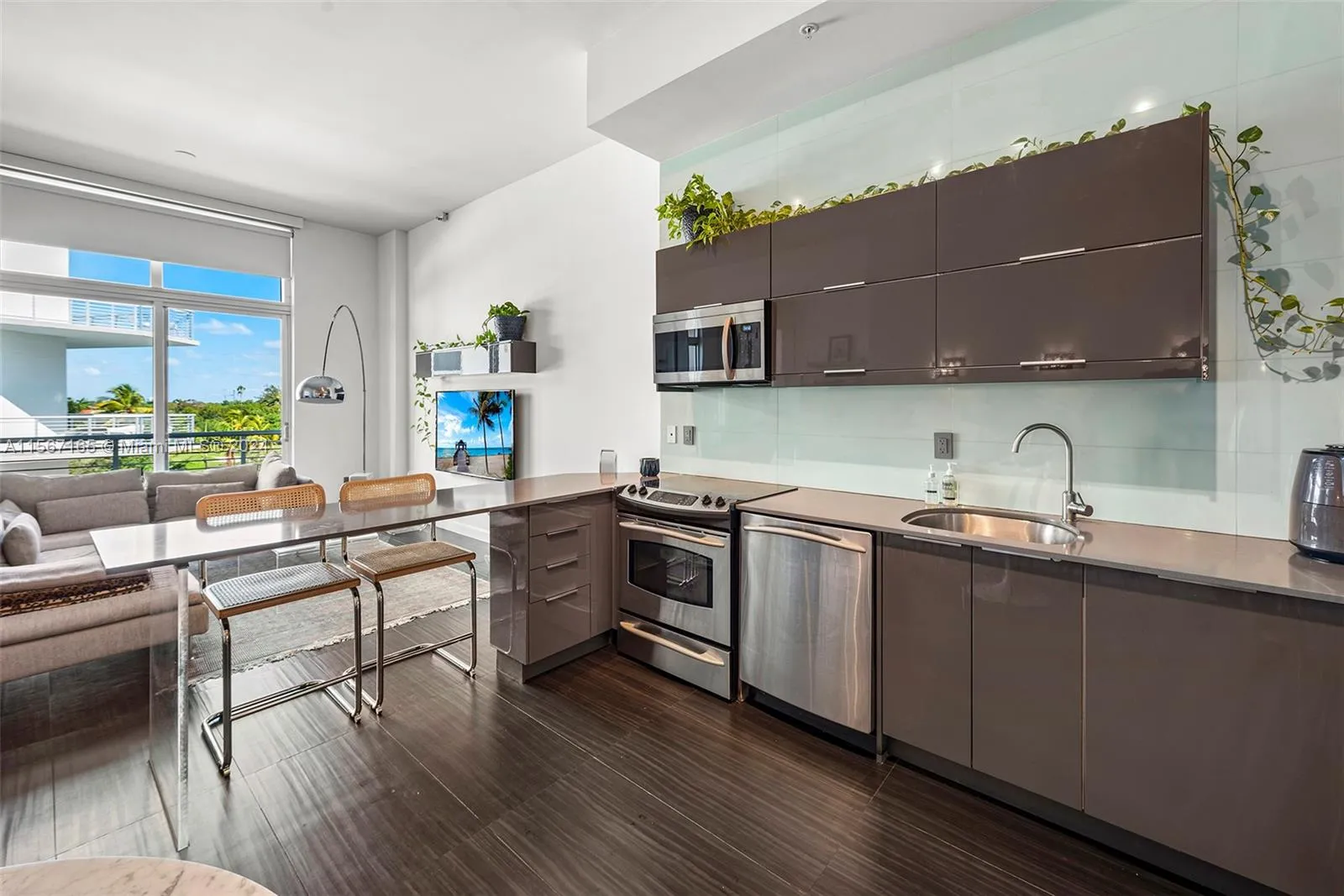 2001 Meridian Ave # 517, Miami Beach FL 33139
