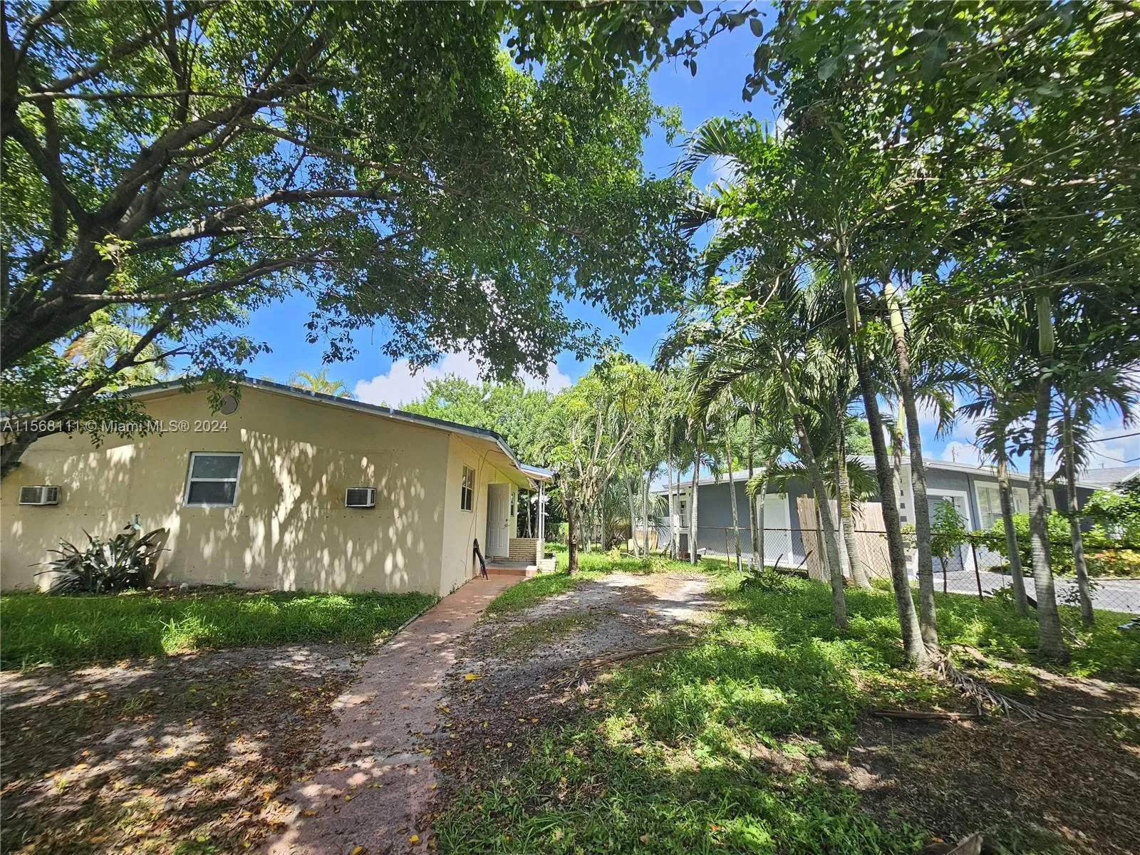 3451 NW 2nd St, Lauderhill FL 33311