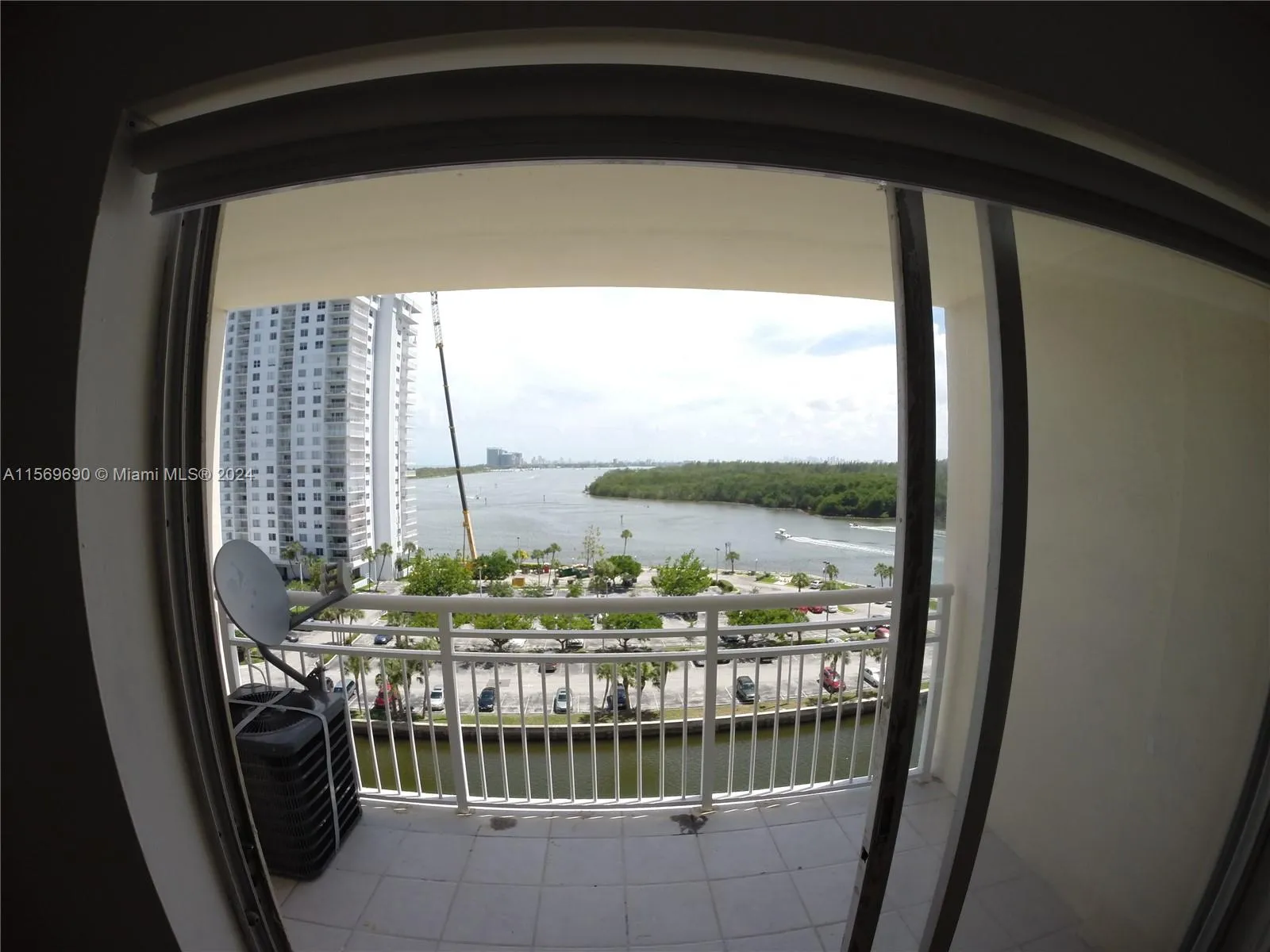 400 Kings Point Dr # 905, Sunny Isles Beach FL 33160