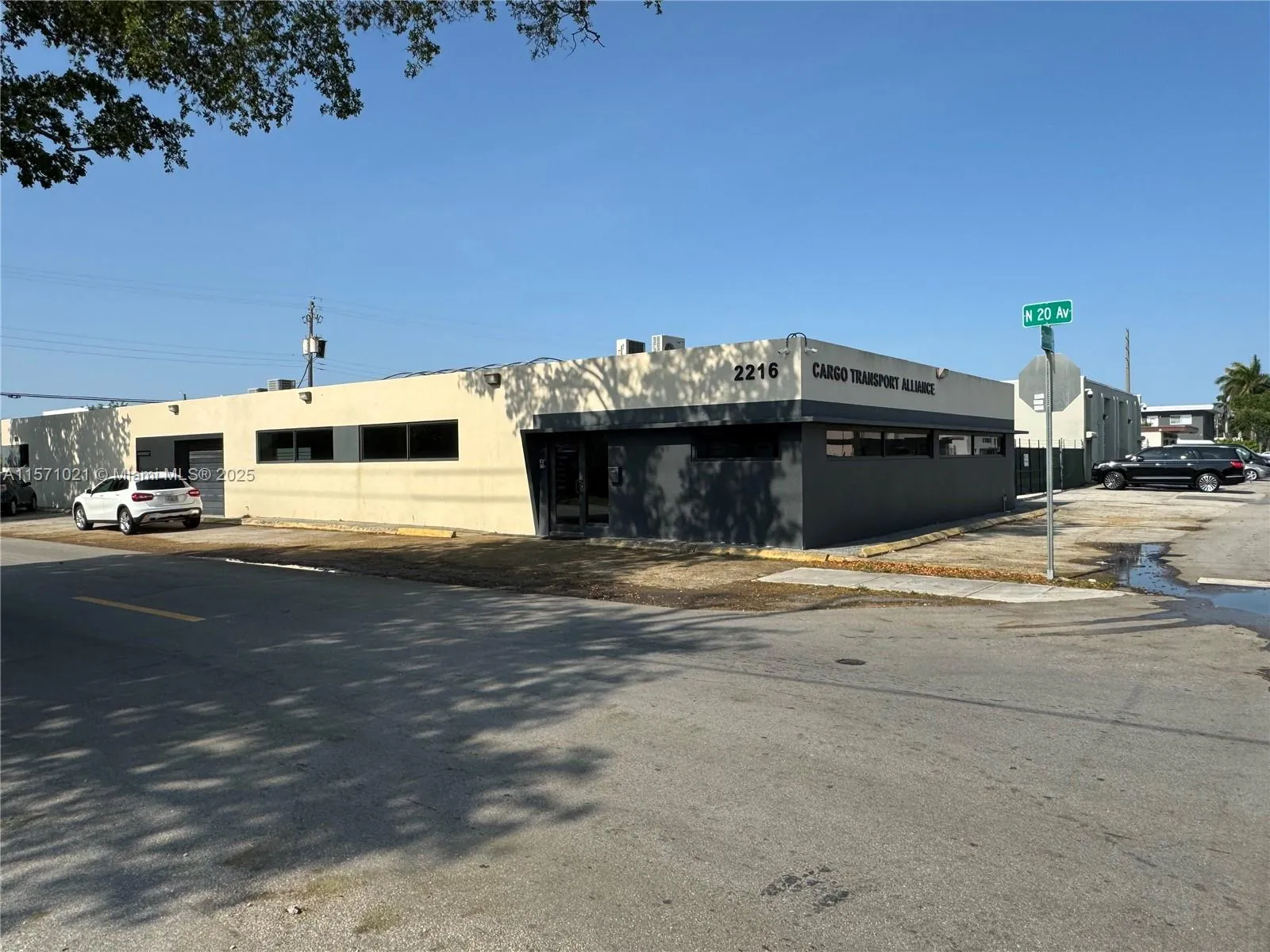 2216 N 20th Ave, Hollywood FL 33020