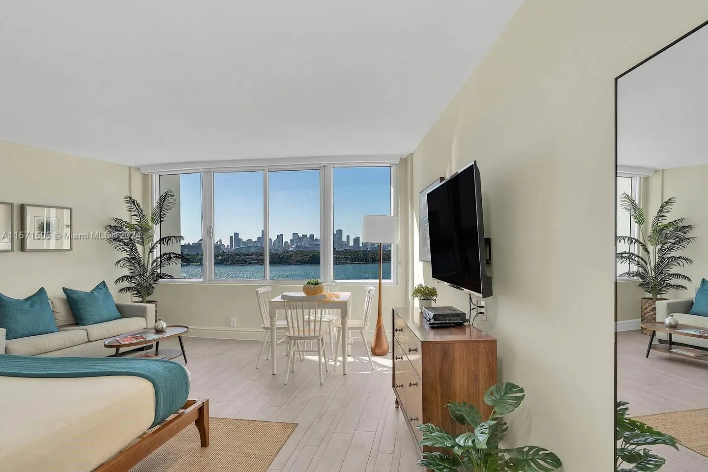 1 bath for sale at 1100 West Ave # 906, Miami Beach FL 33139