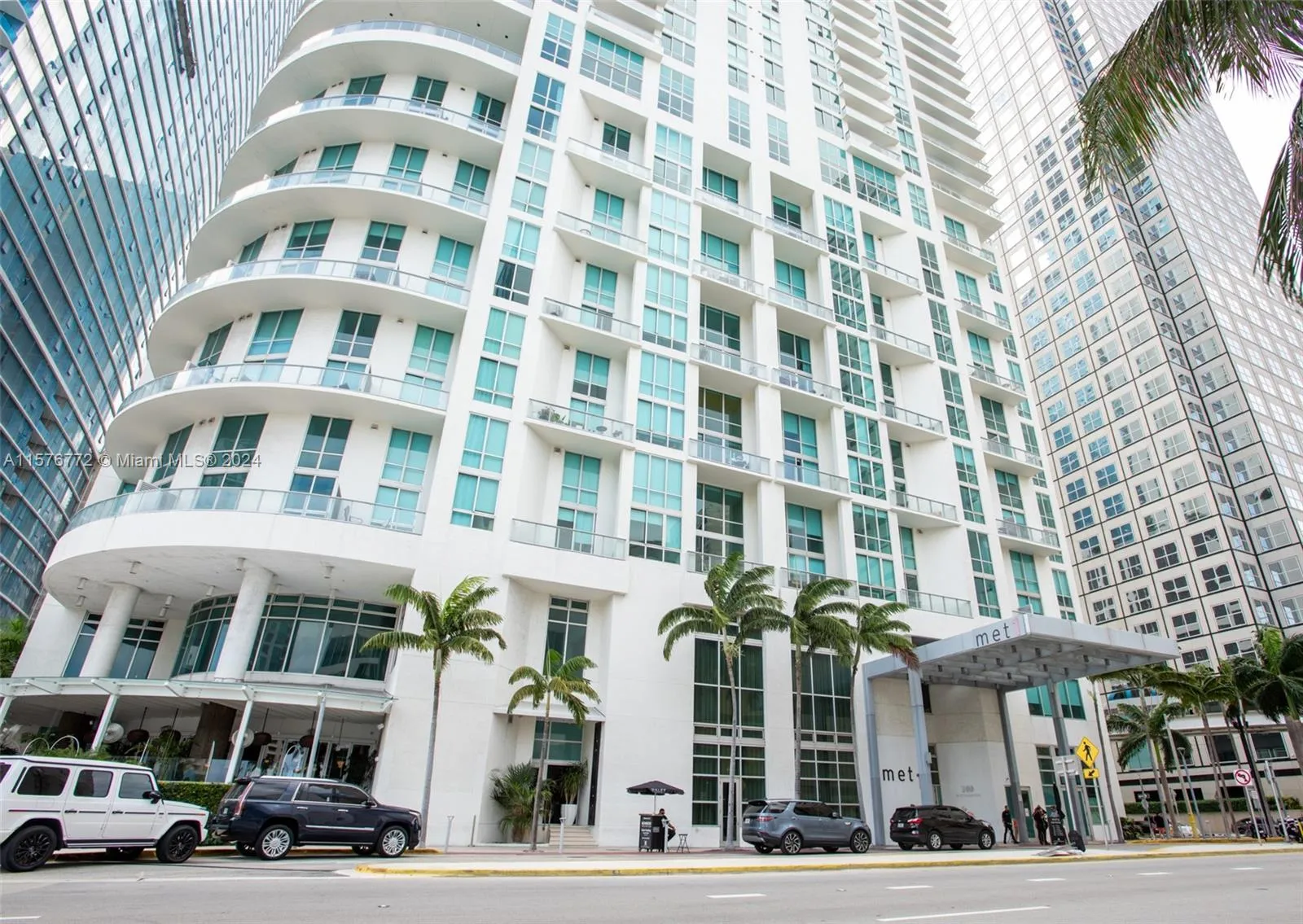 300 S BISCAYNE BLVD # 3404, Miami FL 33131