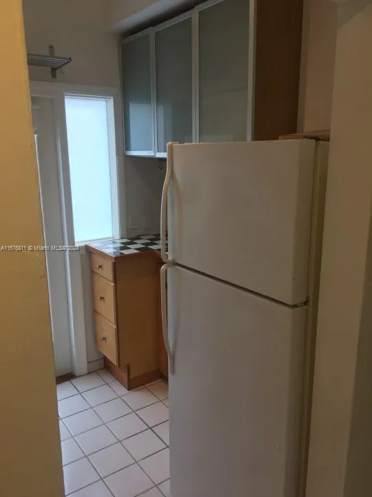 4720 Pine Tree Dr # 17, Miami Beach FL 33140