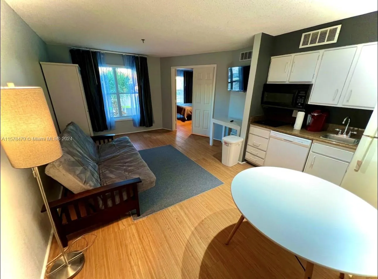 1 bedroom 1 bath for sale at 3100 Parkway Blvd # 750, Kissimmee FL 34747