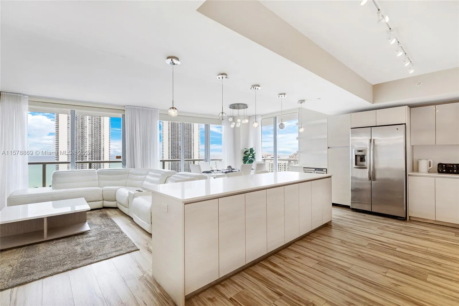 3 bedroom 3 bath for rent at 2600 E Hallandale Beach Blvd # T2401, Hallandale Beach FL 33009