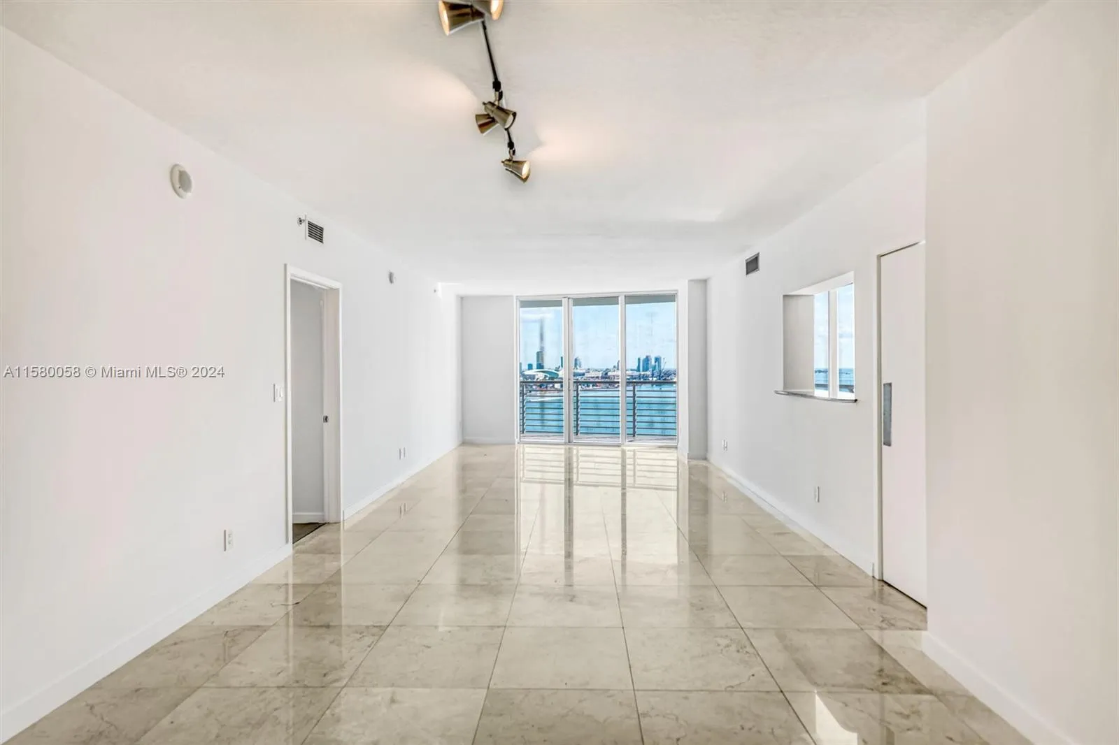 325 NE Biscayne Blvd # 1923, Miami FL 33131