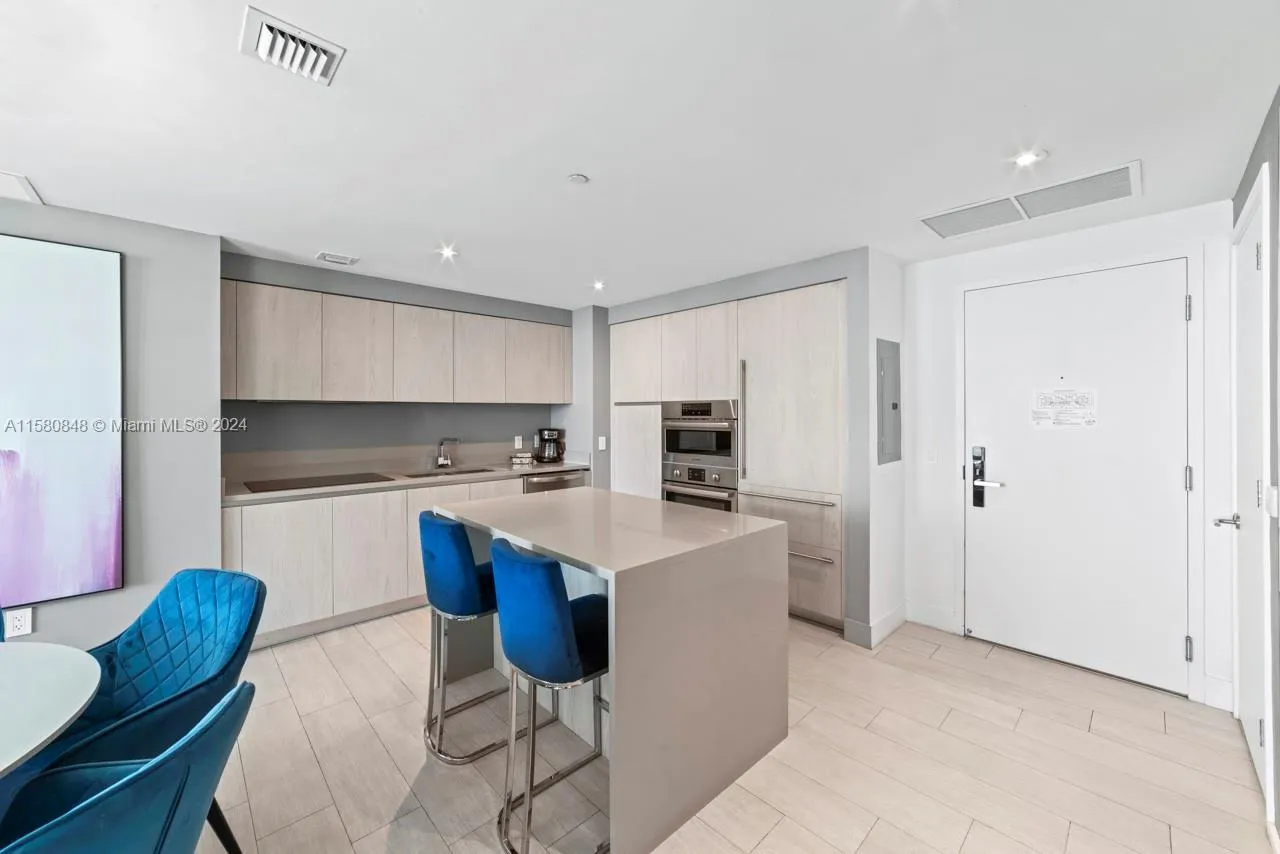 4010 S Ocean Dr # R2505, Hollywood FL 33019