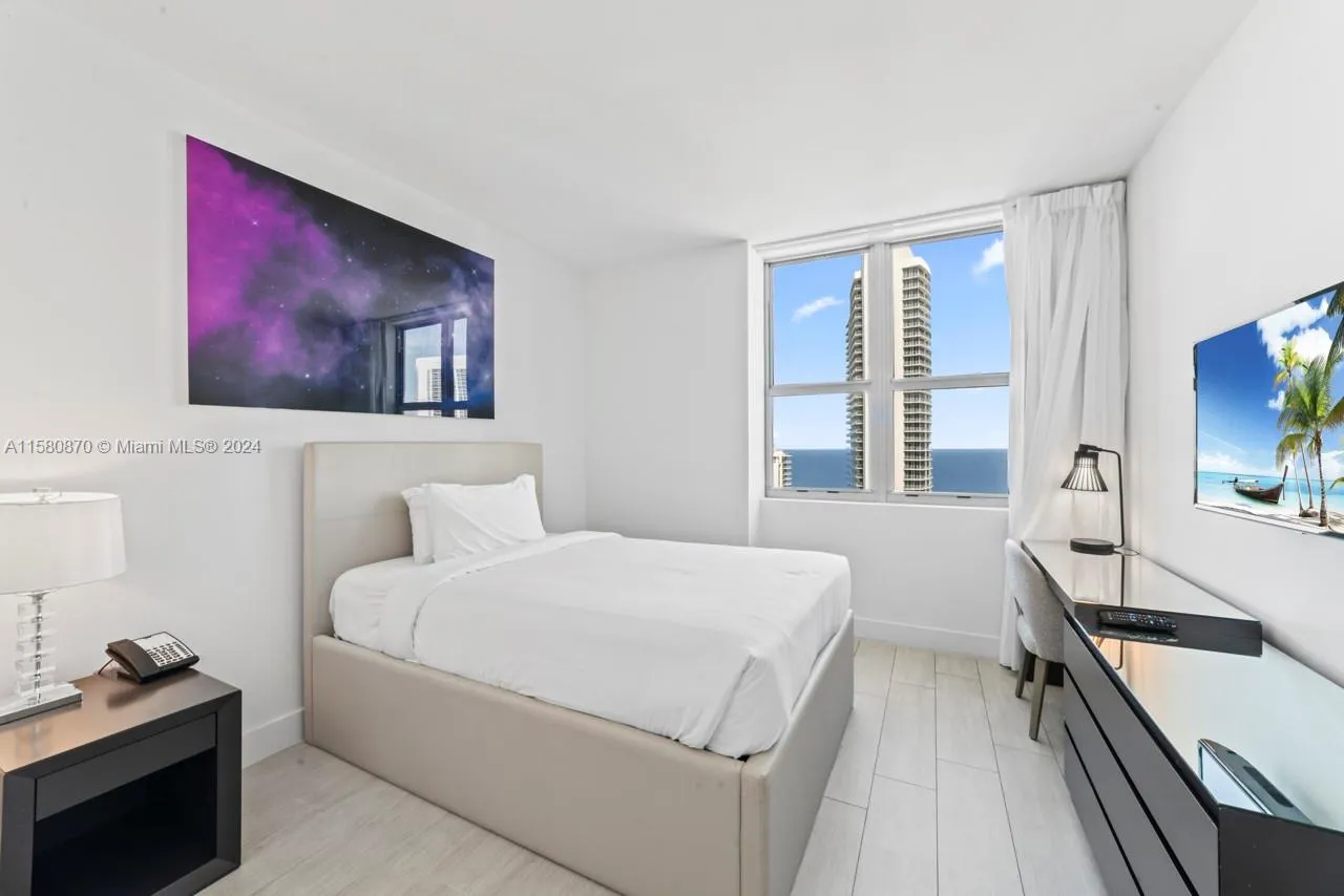 4010 S Ocean Dr # R2409, Hollywood FL 33019