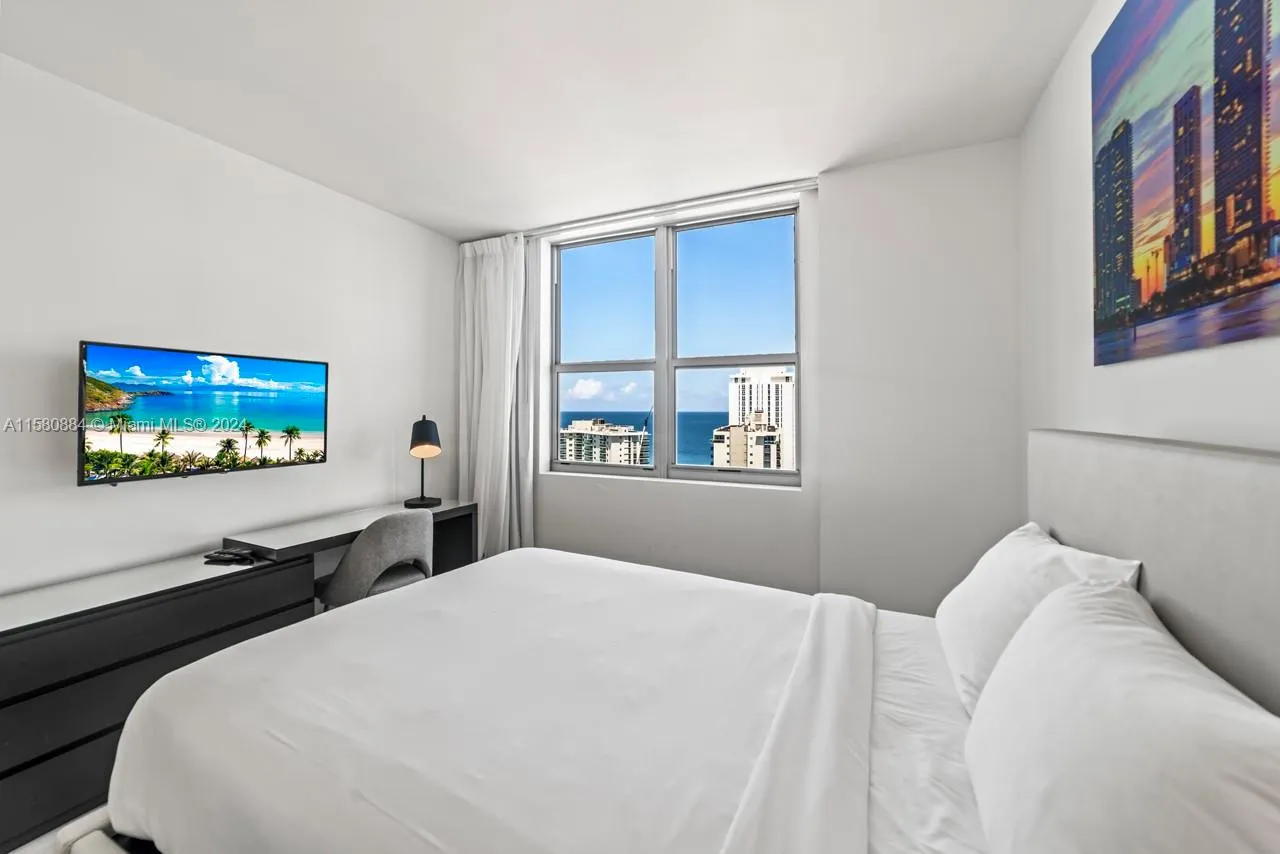 4010 S Ocean Dr # R1601, Hollywood FL 33019