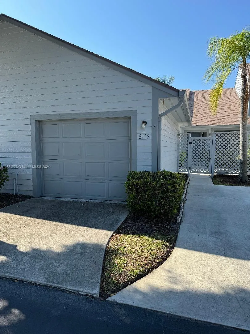 6114 SE Georgetown Pl, Hobe Sound FL 33455
