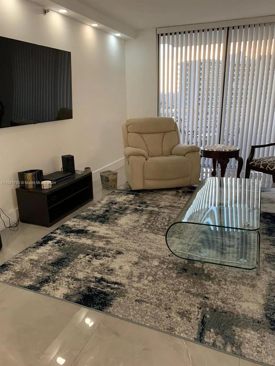 2 bedroom 2 bath for rent at 3300 NE 192nd St # 1506, Aventura FL 33180