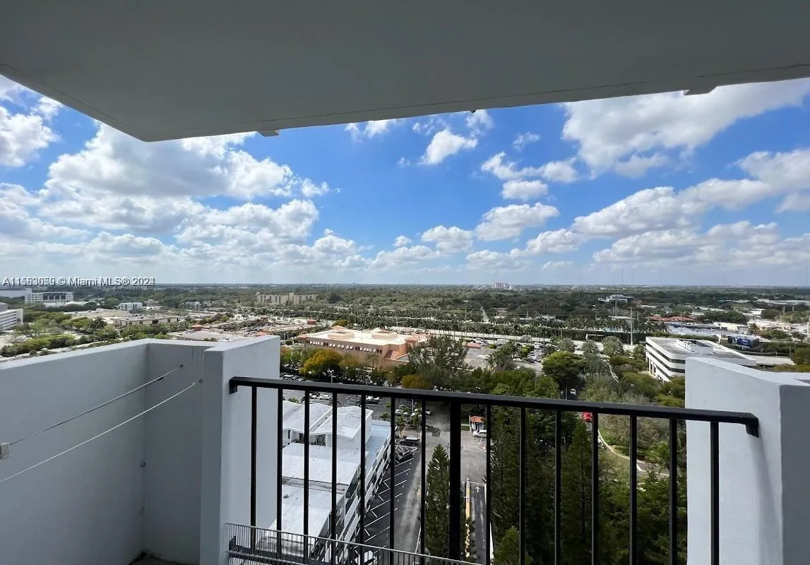 2780 NE 183rd St # 1701, Aventura FL 33160