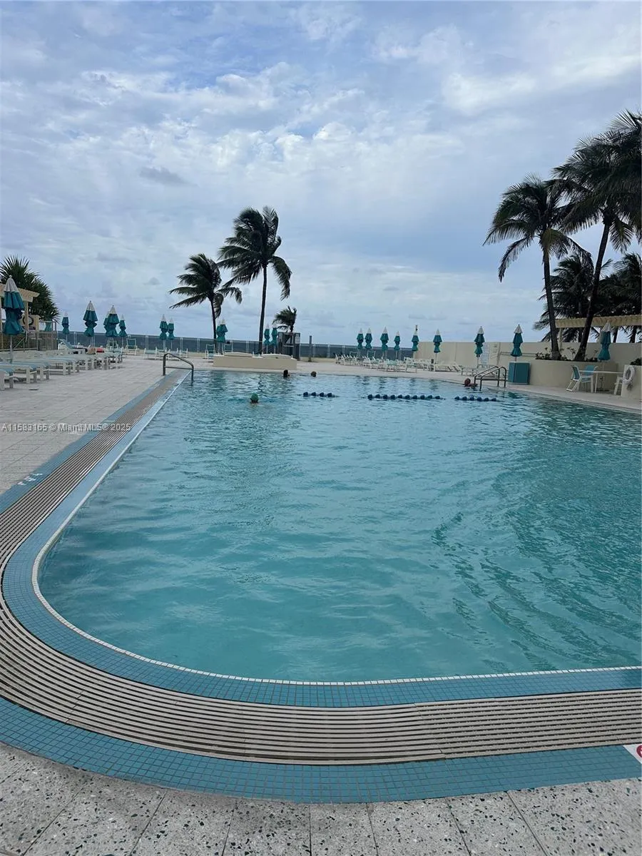 2501 S Ocean Dr # 1530, Hollywood FL 33019