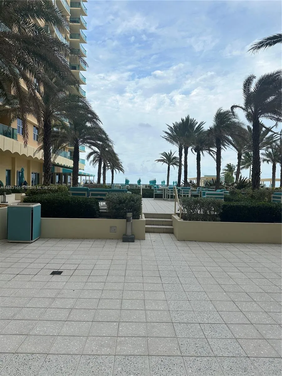 2501 S Ocean Dr # 1530, Hollywood FL 33019