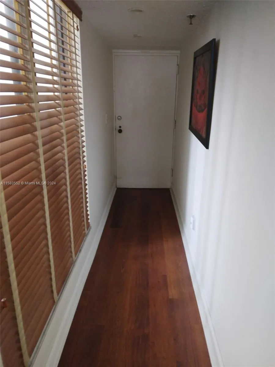 911 Ponce De Leon Blvd # 904, Coral Gables FL 33134