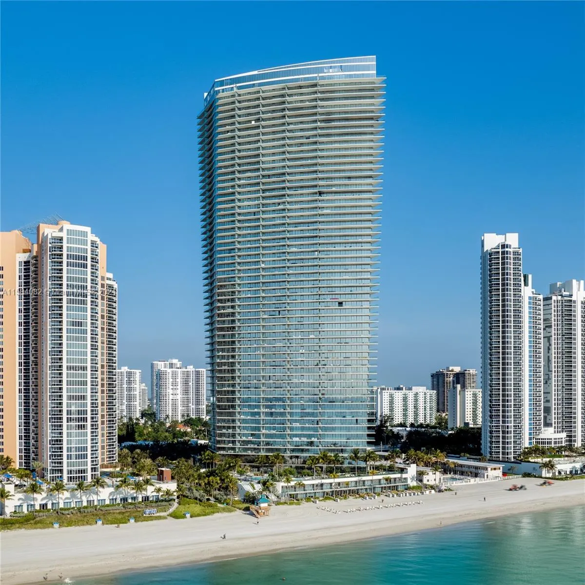 4 bedroom 4 bath for rent at 18975 Collins Ave # 5102, Sunny Isles Beach FL 33160
