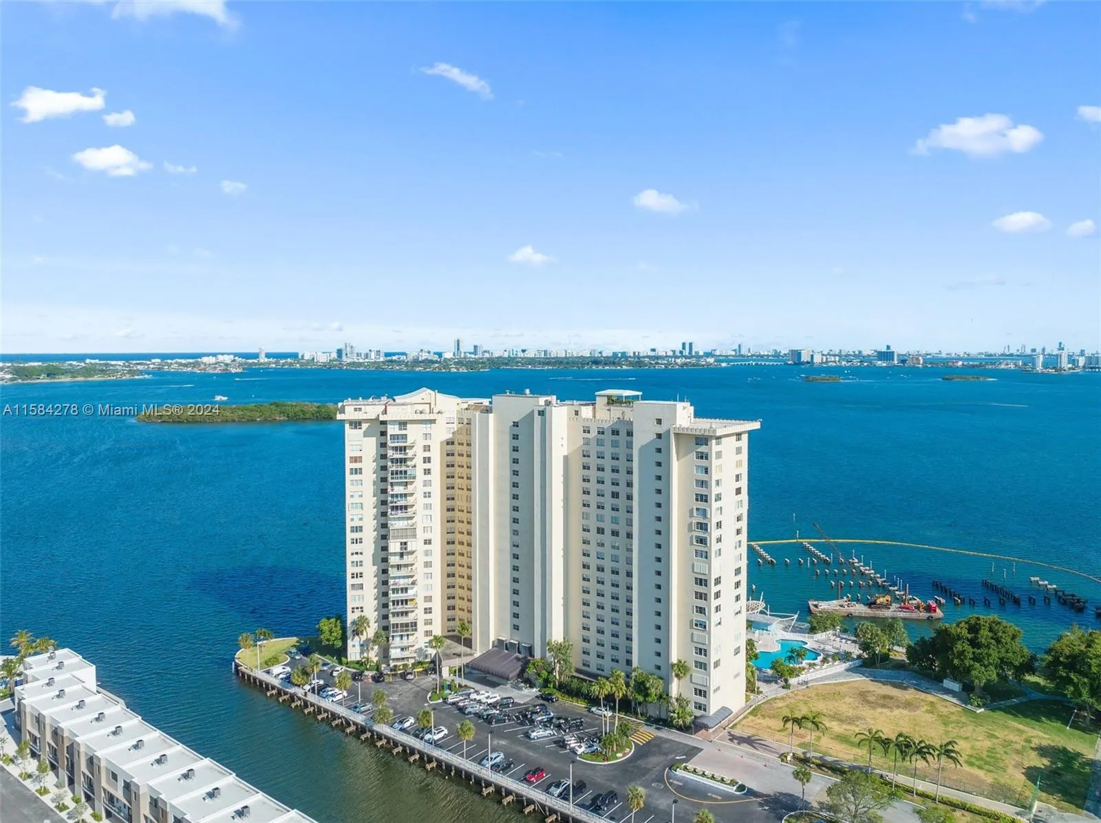 2 bedroom 2 bath for sale at 11111 Biscayne Blvd # 3A, Miami FL 33181