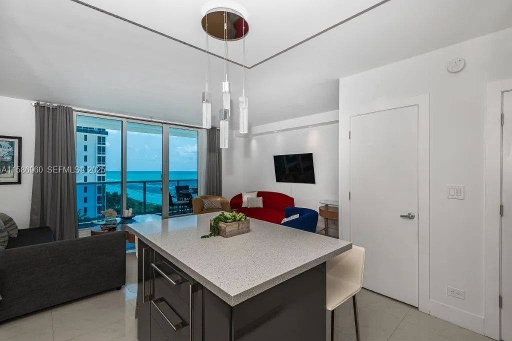 2301 Collins Ave # 1111, Miami Beach FL 33139