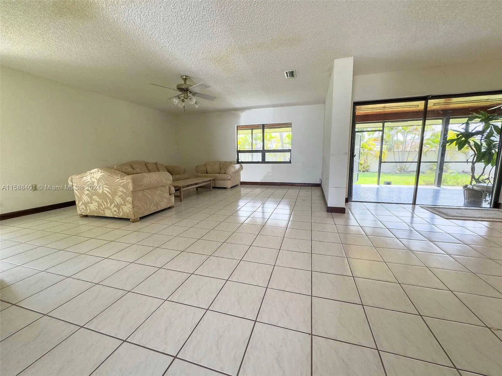 17745 SW 83rd Ct, Palmetto Bay FL 33157