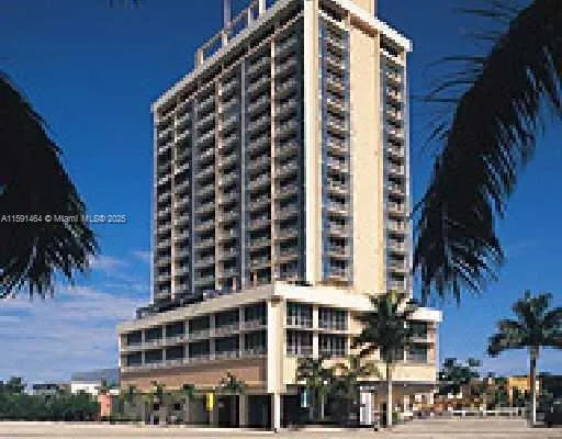 for sale at 1720 Harrison St # 8C, Hollywood FL 33020