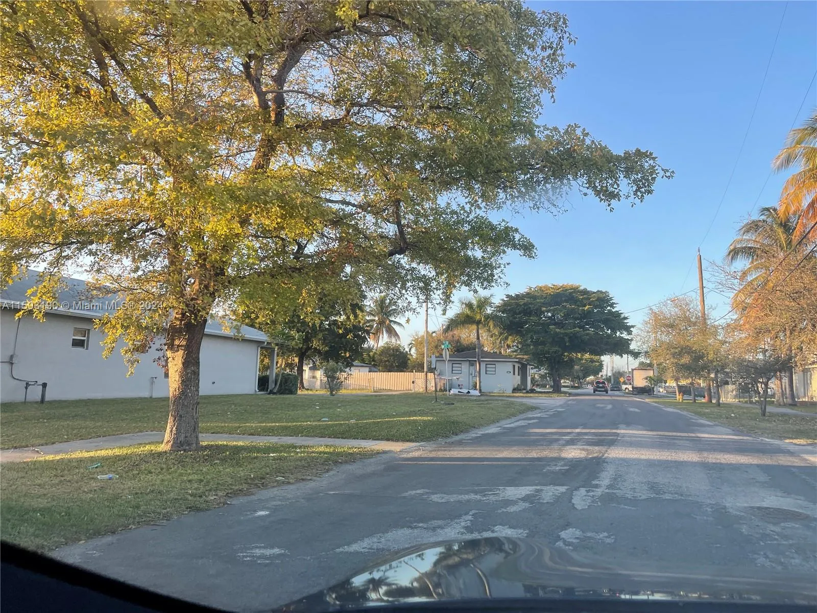 6 Nw Ave, Hallandale Beach FL 33009