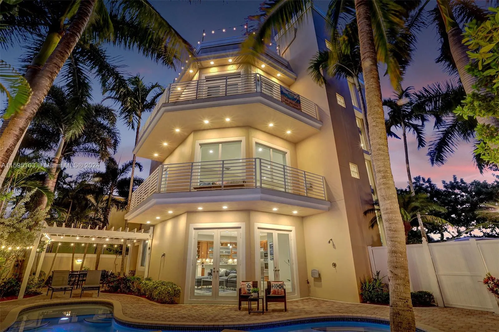 5 bedroom 4 bath for rent at 3231 NE 15th St, Pompano Beach FL 33062