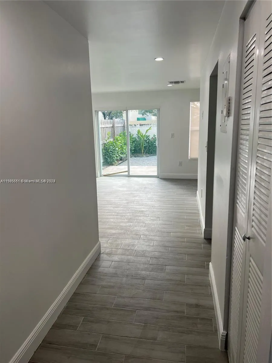 2050 SW 122nd Ave # 22, Miami FL 33175