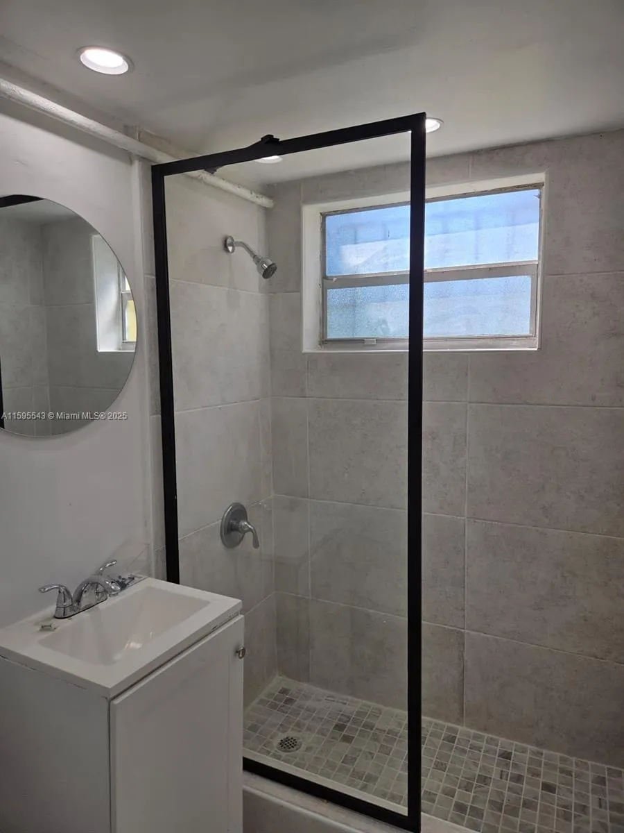 5600 NW 7th Ct # 14, Miami FL 33127