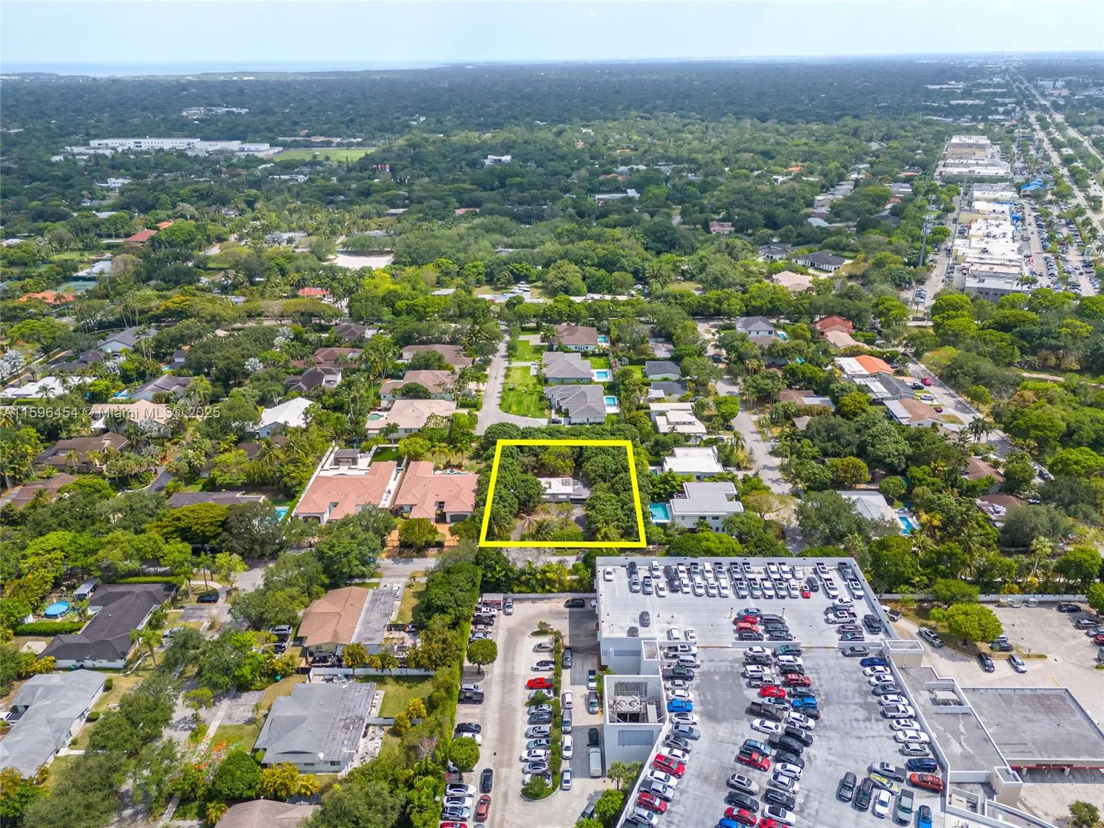 7800 SW 110th St, Pinecrest FL 33156
