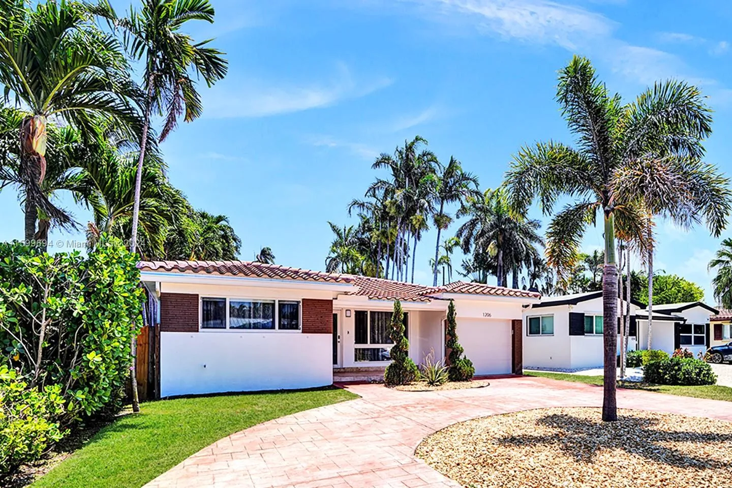 1206 Lincoln St, Hollywood FL 33019