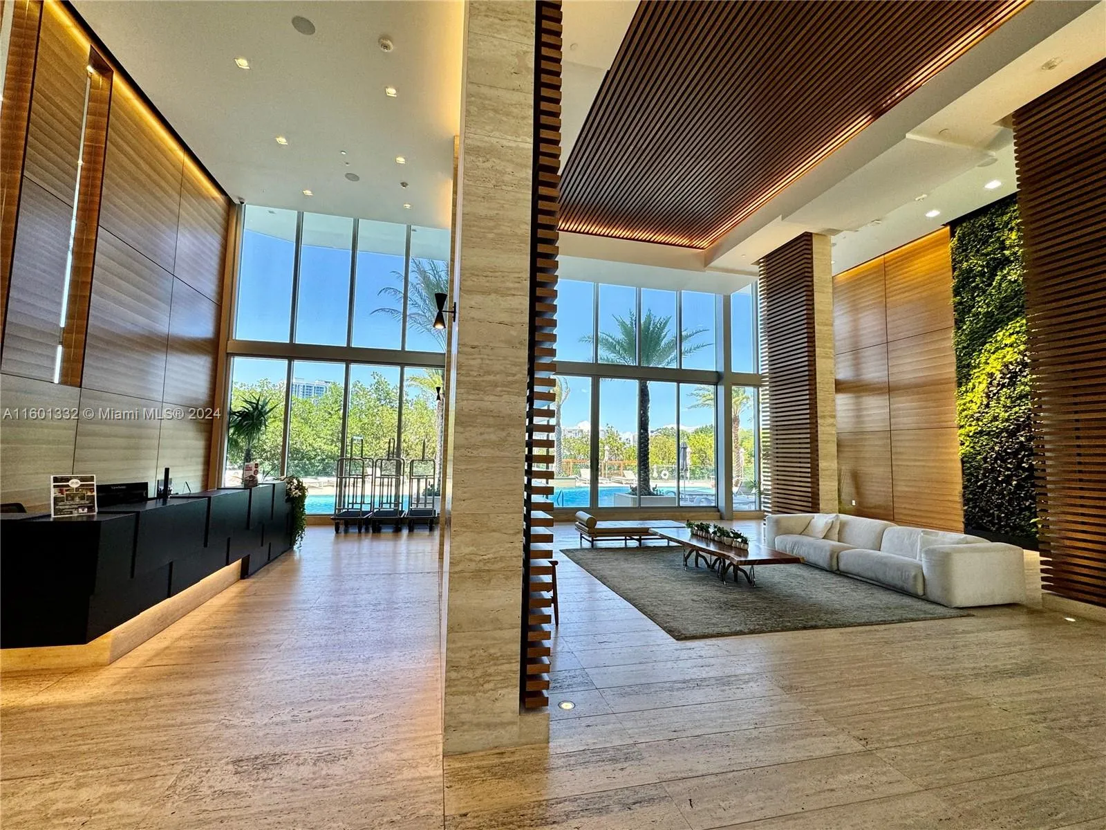 16385 Biscayne Blvd # 2421, North Miami Beach FL 33160