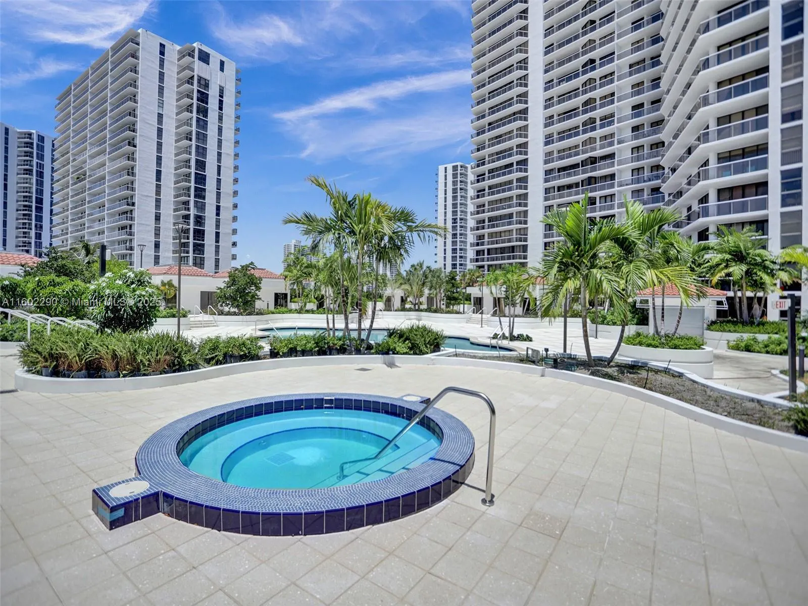 20281 E Country Club Dr # 305, Aventura FL 33180