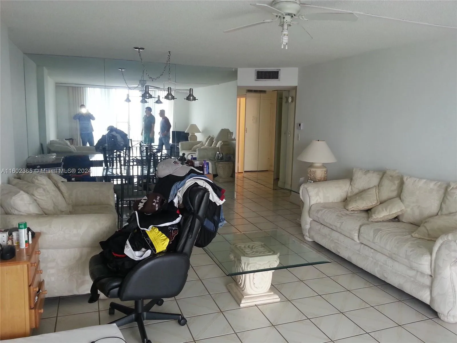 1 bedroom 1 bath for sale at 2780 NE 183rd St # 1903, Aventura FL 33160