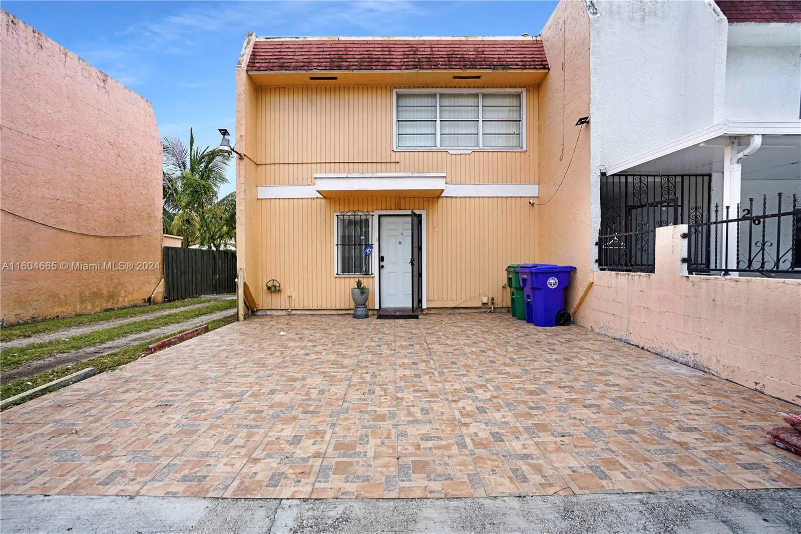 3 bedroom 2 bath for sale at 624 NW 11th St, Miami FL 33136