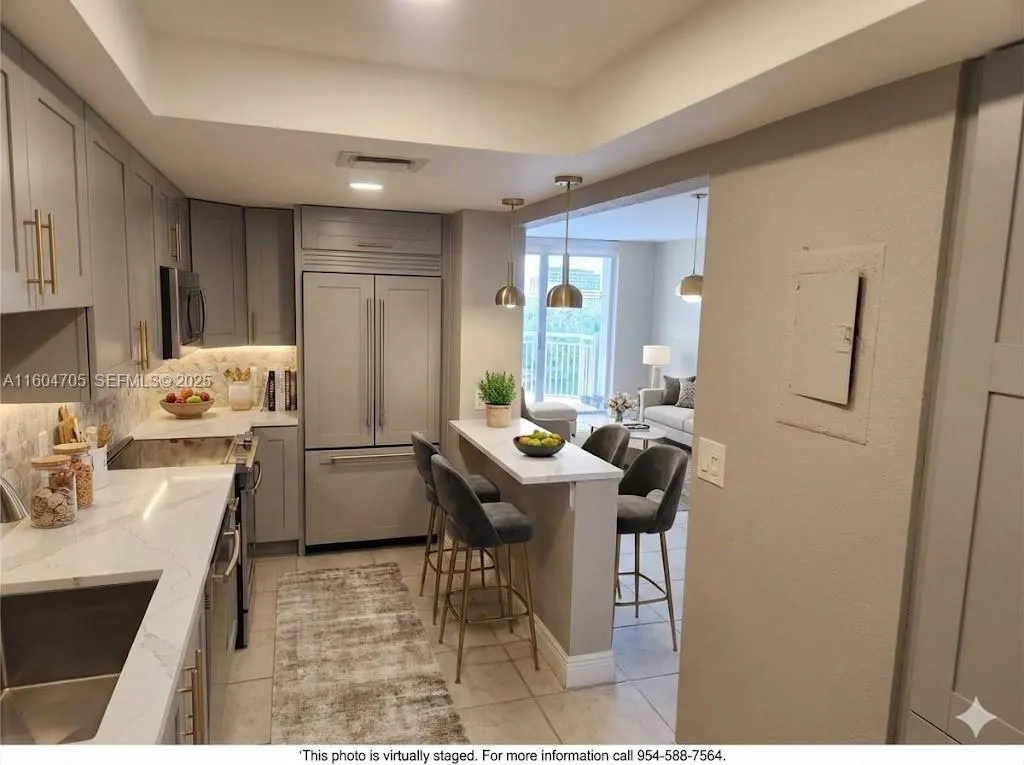 2 bedroom 2 bath for sale at 18071 Biscayne Blvd # 602, Aventura FL 33160