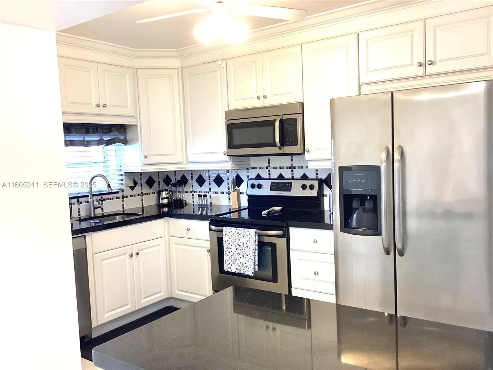 681 S Hollybrook Dr # 307, Pembroke Pines FL 33025